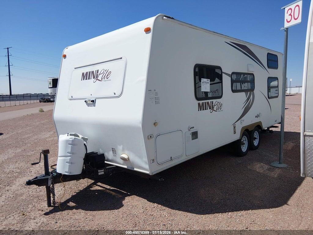 4X4TRLY28BD113307 2011 FOREST RIVER ROCKWOOD MINI LITE photo no. 2
