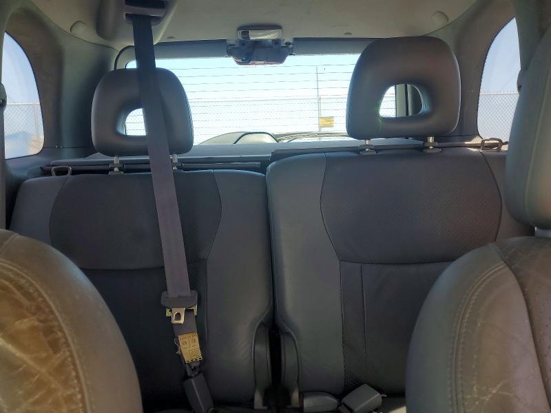 2002 TOYOTA RAV4 BASE — Фото 10 из 13