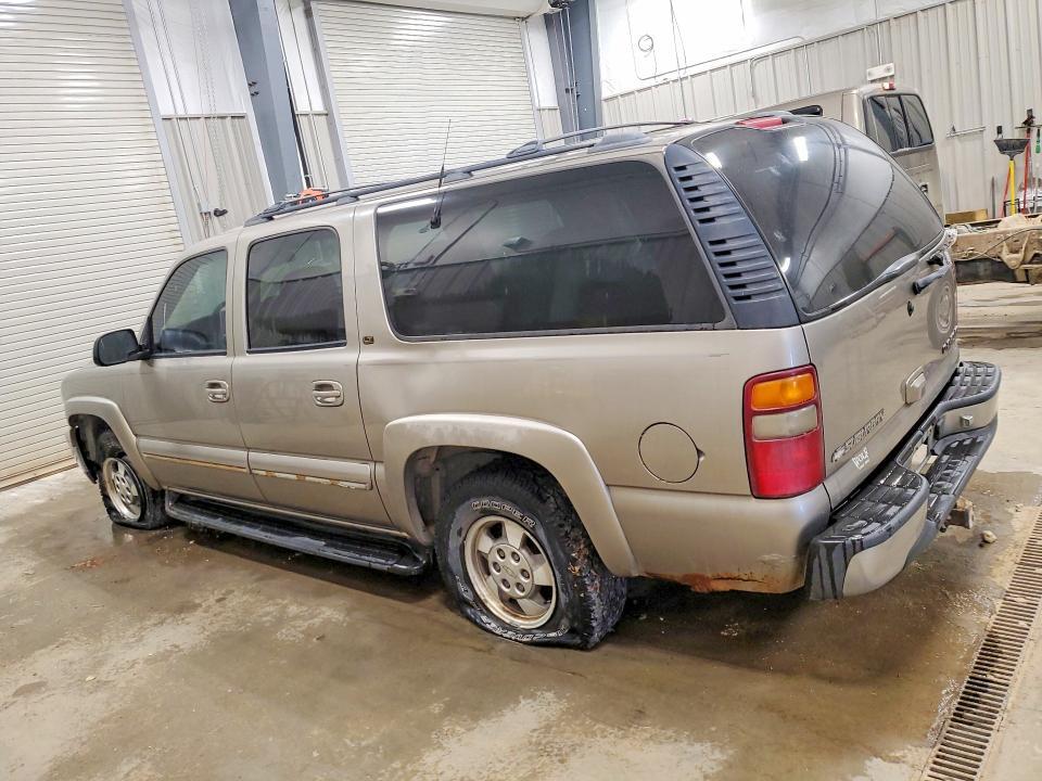 3GNFK16T71G176897 2001 CHEVROLET SUBURBAN photo no. 2