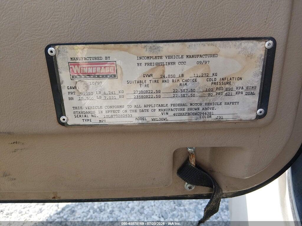 4UZHXFBC6WC944381 1998 FREIGHTLINER CHASSIS photo no. 9