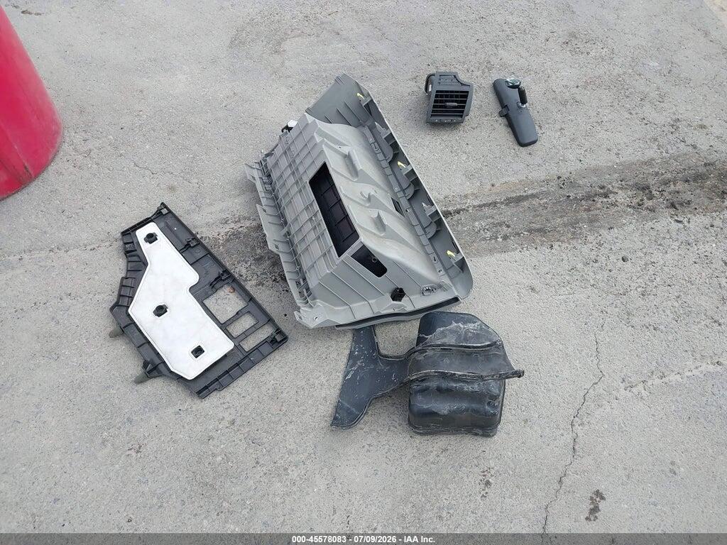 4T1BF3EK5BU223838 2011 TOYOTA CAMRY photo no. 12