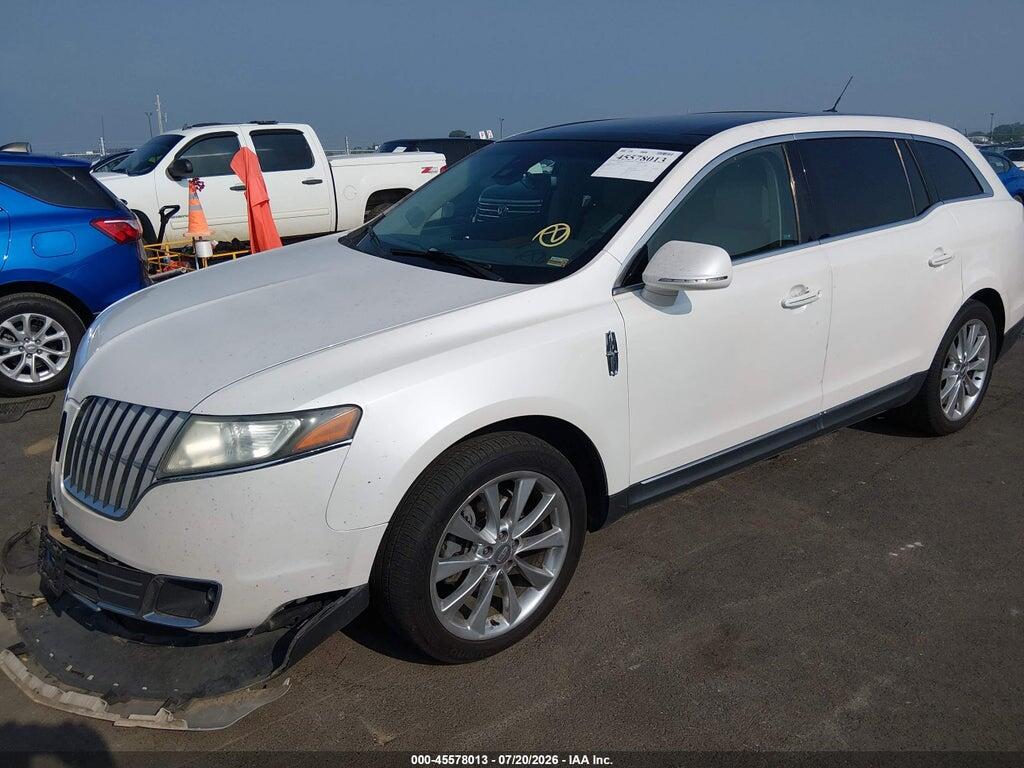 2LMHJ5ATXBBJ53072 2011 LINCOLN MKT photo no. 2