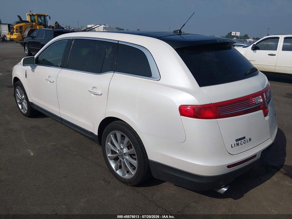 2LMHJ5ATXBBJ53072 2011 LINCOLN MKT photo no. 3
