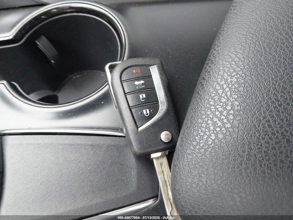 4T1B11HKXKU284293 2019 TOYOTA CAMRY photo no. 11