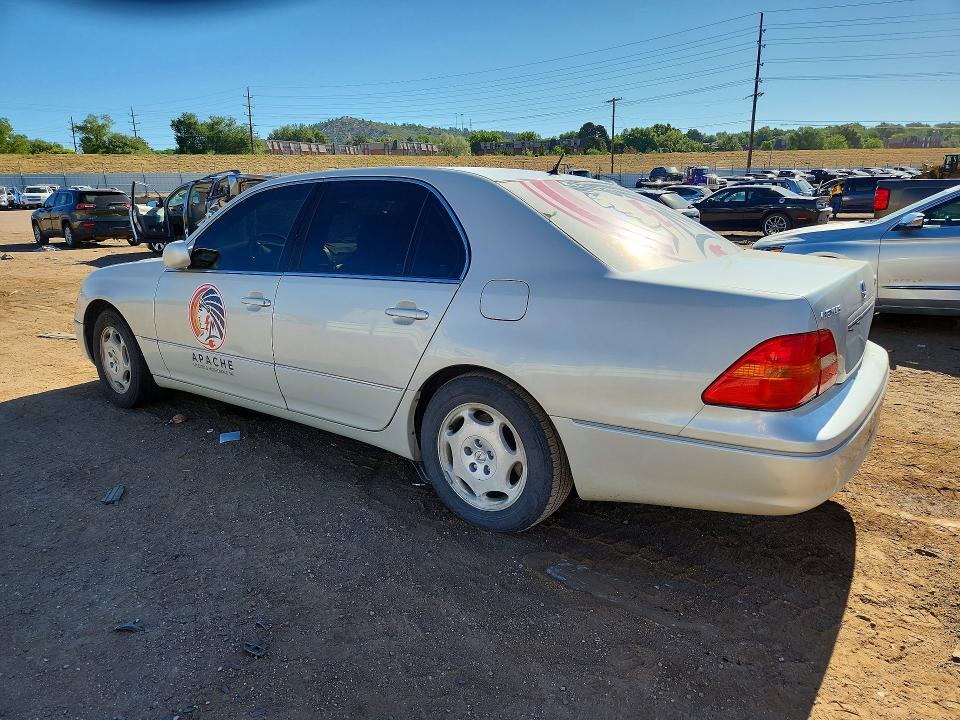 2001 LEXUS LS 430 — Фото 2 из 12
