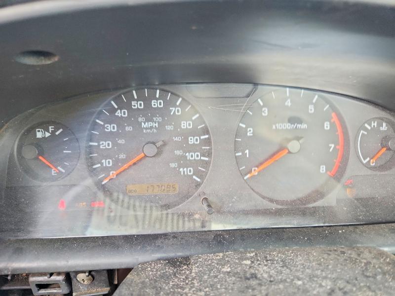 2001 NISSAN FRONTIER XE — Фото 9 из 12