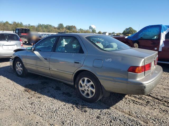 2001 TOYOTA CAMRY CE — Фото 2 из 12