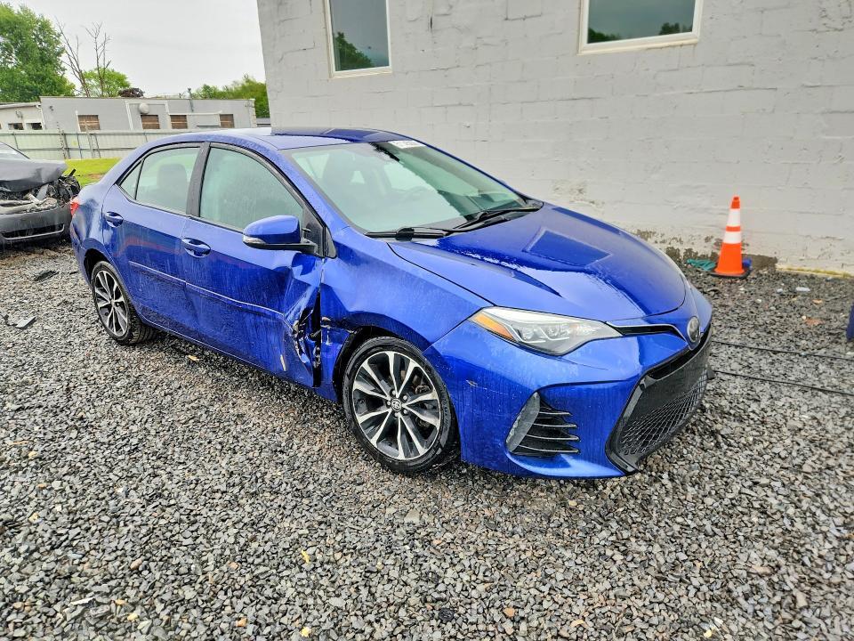 2019 TOYOTA COROLLA SE — Фото 4 из 14
