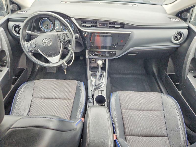 2019 TOYOTA COROLLA SE — Фото 8 из 14
