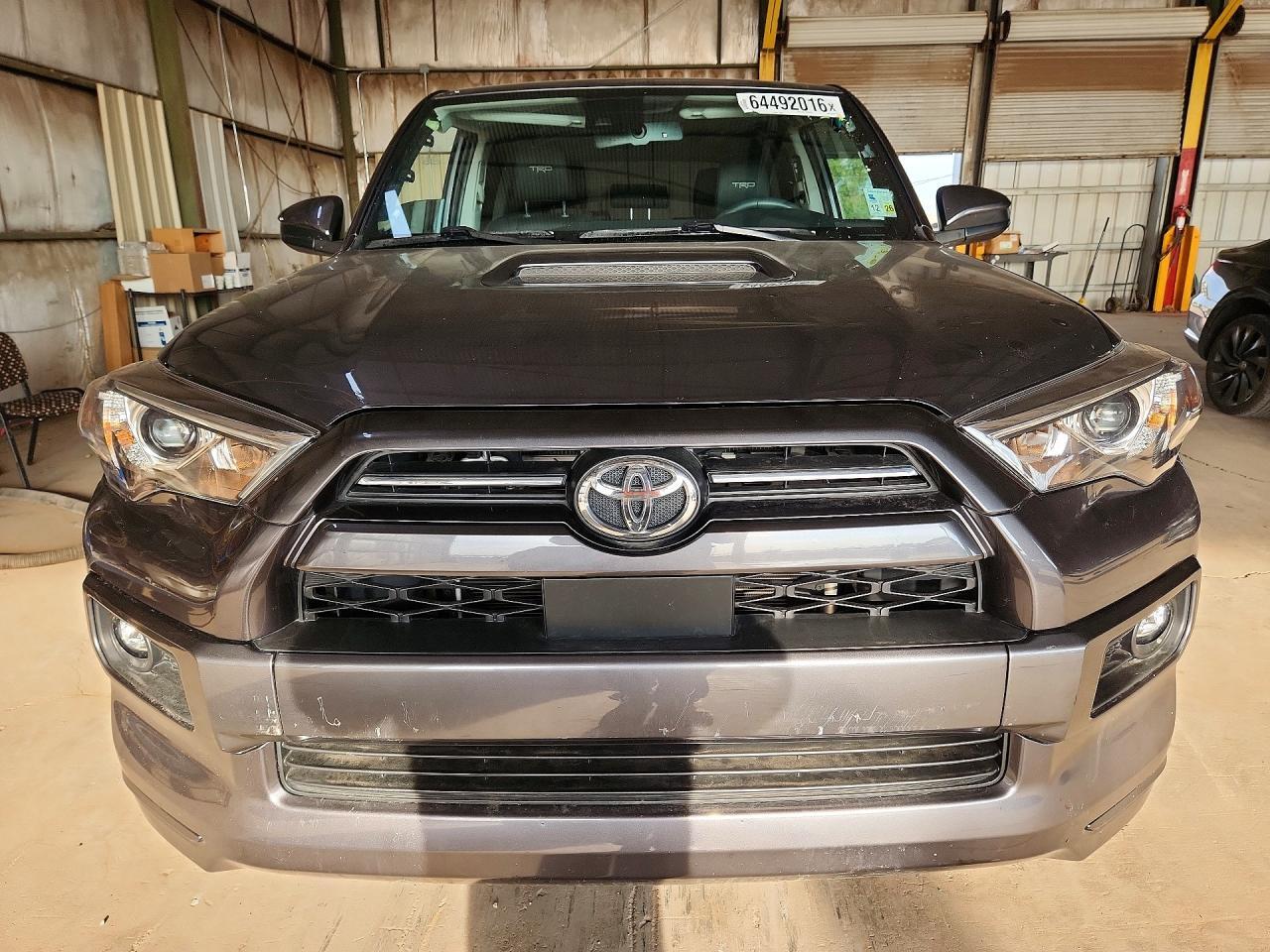 2022 TOYOTA 4RUNNER TRD SPORT — Фото 5 из 13