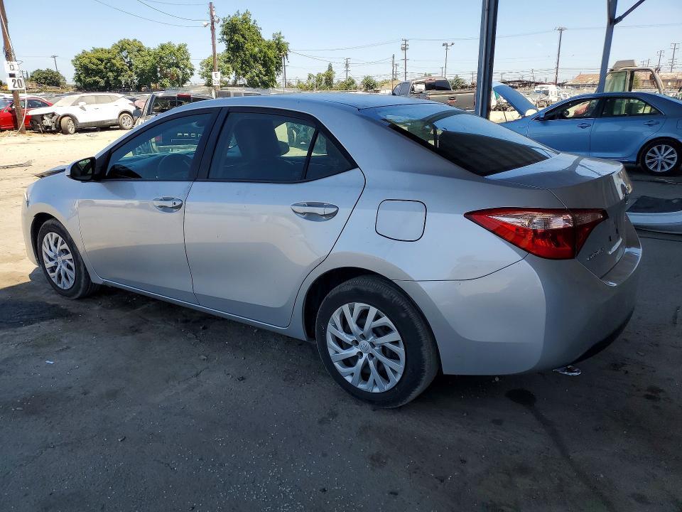 2019 TOYOTA COROLLA LE — Фото 2 из 12