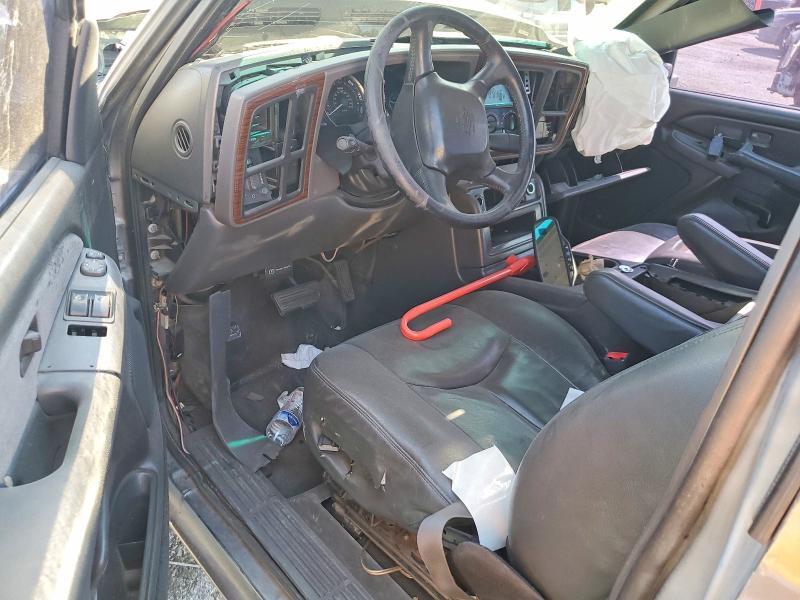 2000 CHEVROLET SILVERADO C1500 — Фото 8 из 13