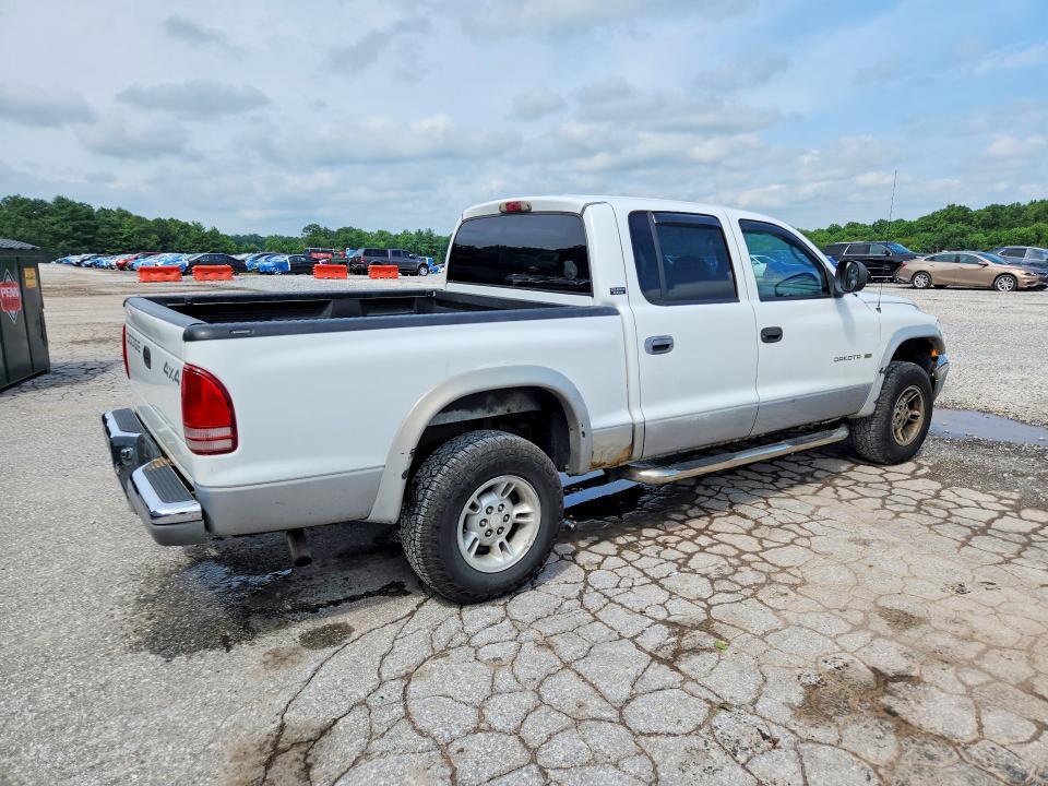 1B7HG2AZXYS777387 2000 DODGE DAKOTA photo no. 3
