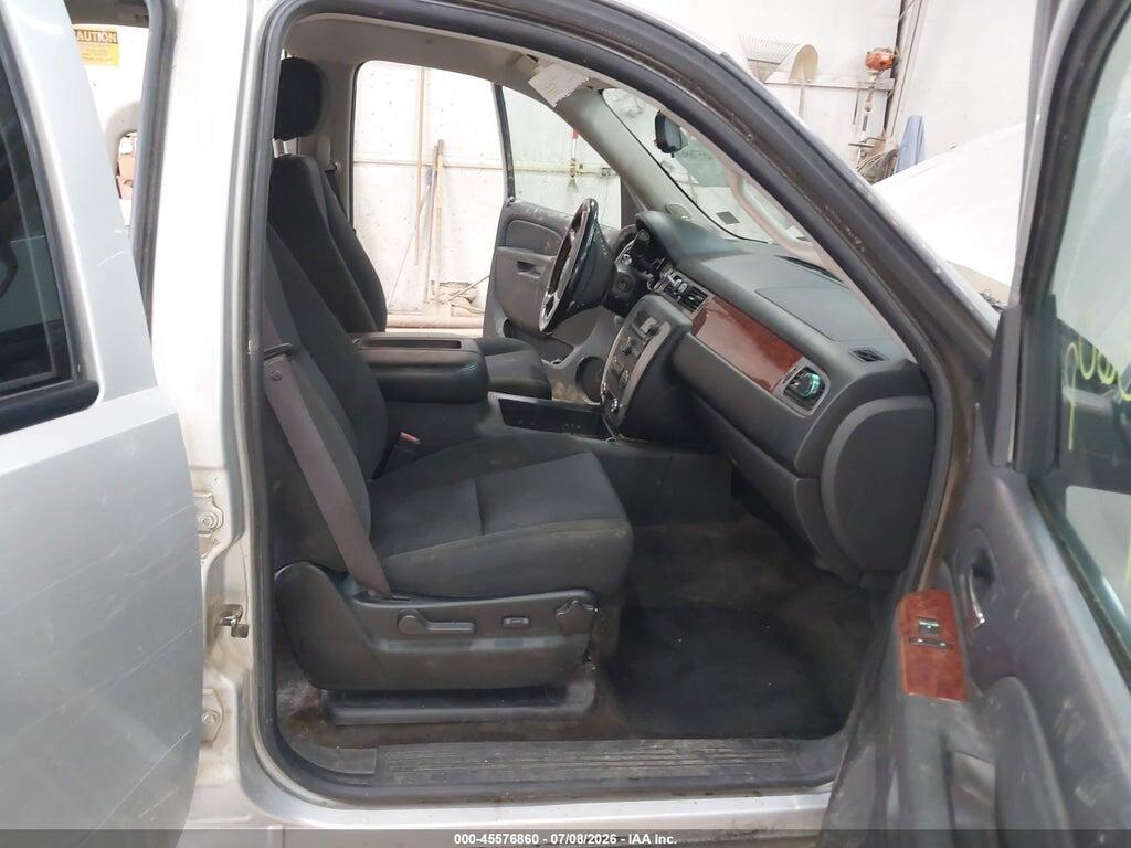 1GKS2AE06BR245731 2011 GMC YUKON photo no. 5