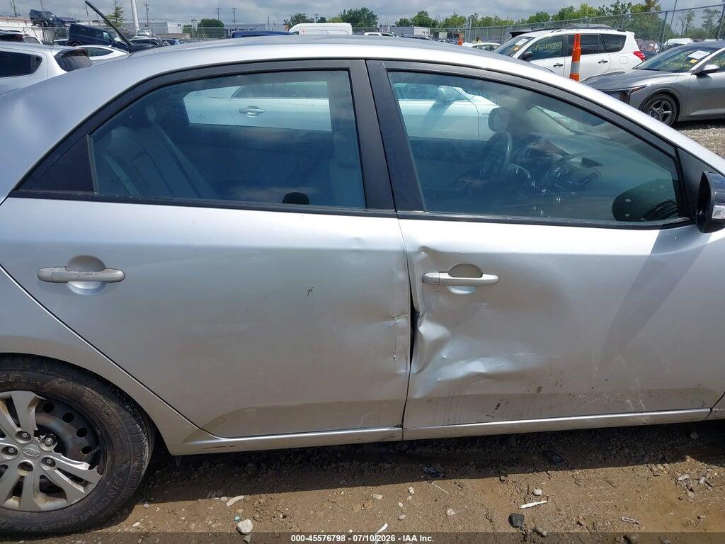 KNAFU4A25A5274916 2010 KIA FORTE photo no. 6