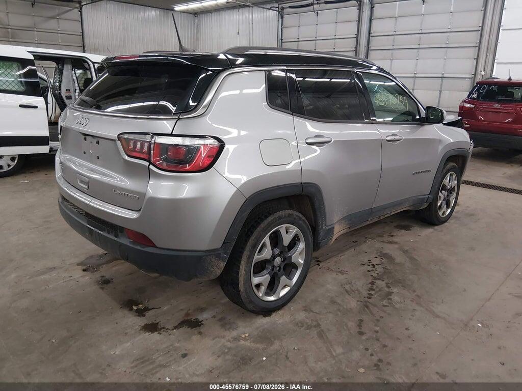 3C4NJDCB9JT399342 2018 JEEP COMPASS photo no. 4