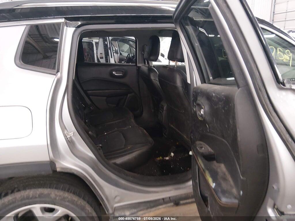 3C4NJDCB9JT399342 2018 JEEP COMPASS photo no. 8