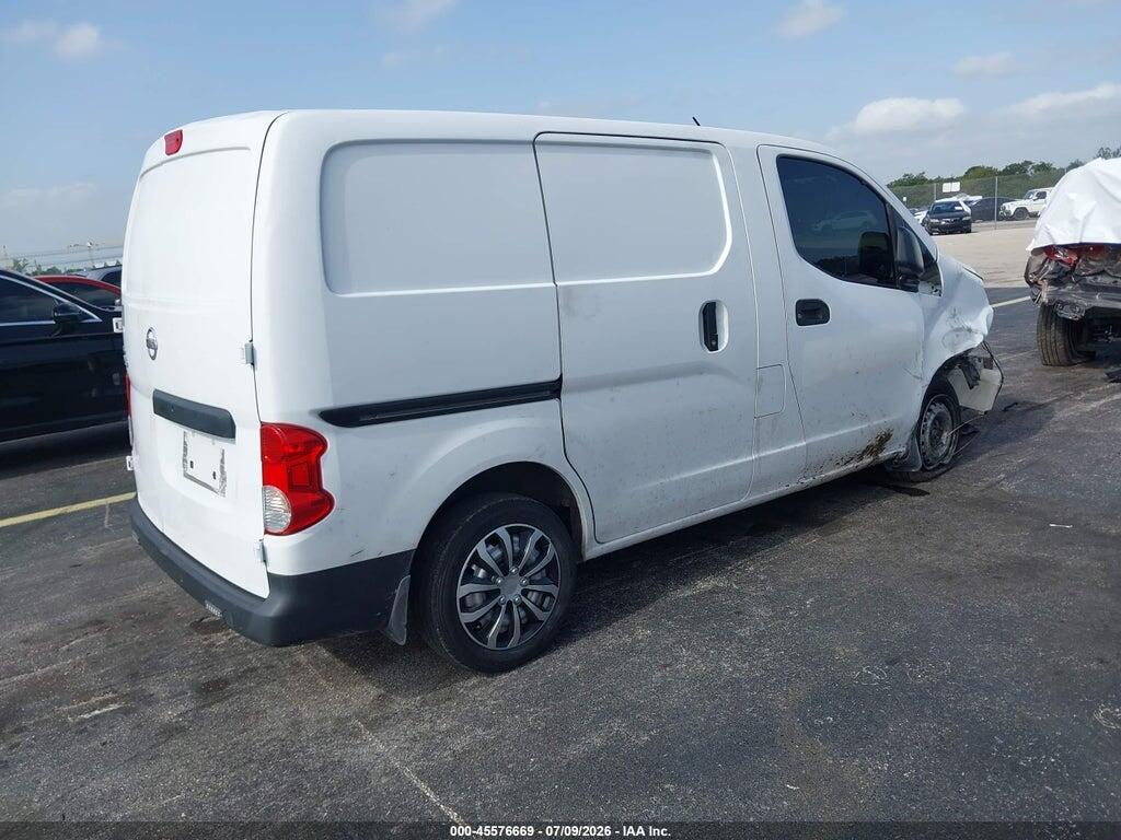 3N6CM0KN4JK698565 2018 NISSAN NV200 photo no. 4