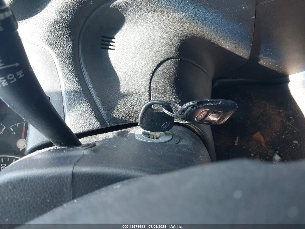 KNAFG528497230566 2009 KIA RONDO photo no. 11