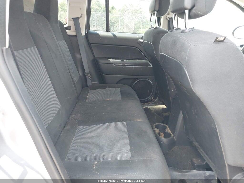 1C4NJDBB1GD571914 2016 JEEP COMPASS photo no. 8