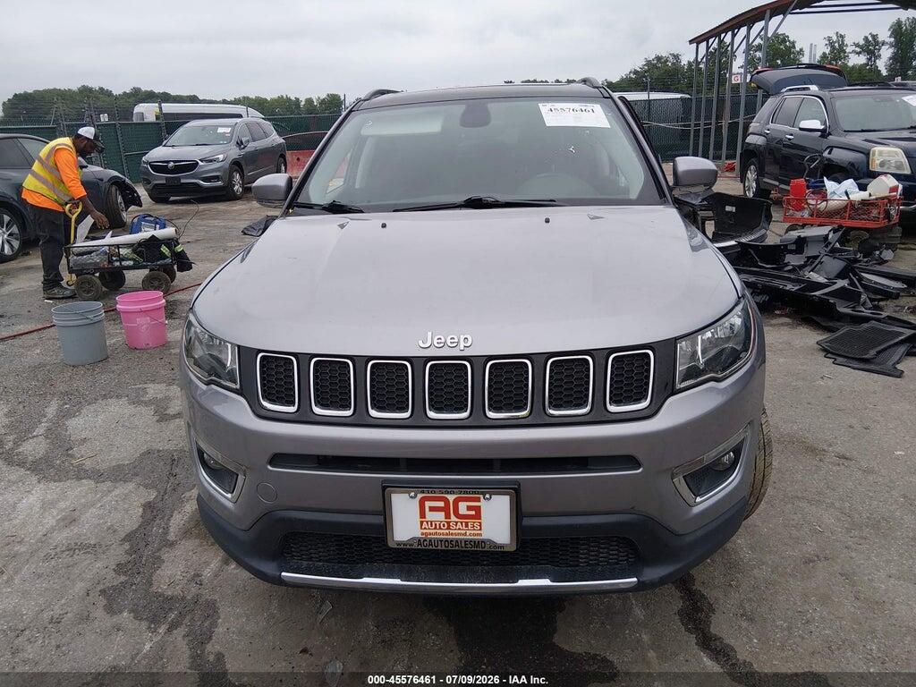 3C4NJDCB8JT190366 2018 JEEP COMPASS photo no. 11