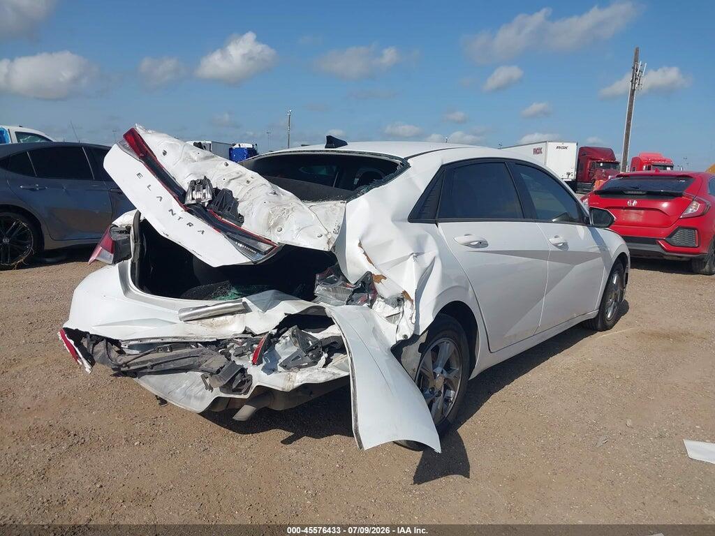 5NPLL4AG3NH059075 2022 HYUNDAI ELANTRA photo no. 4