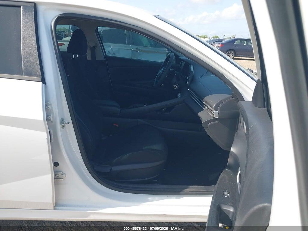 5NPLL4AG3NH059075 2022 HYUNDAI ELANTRA photo no. 5