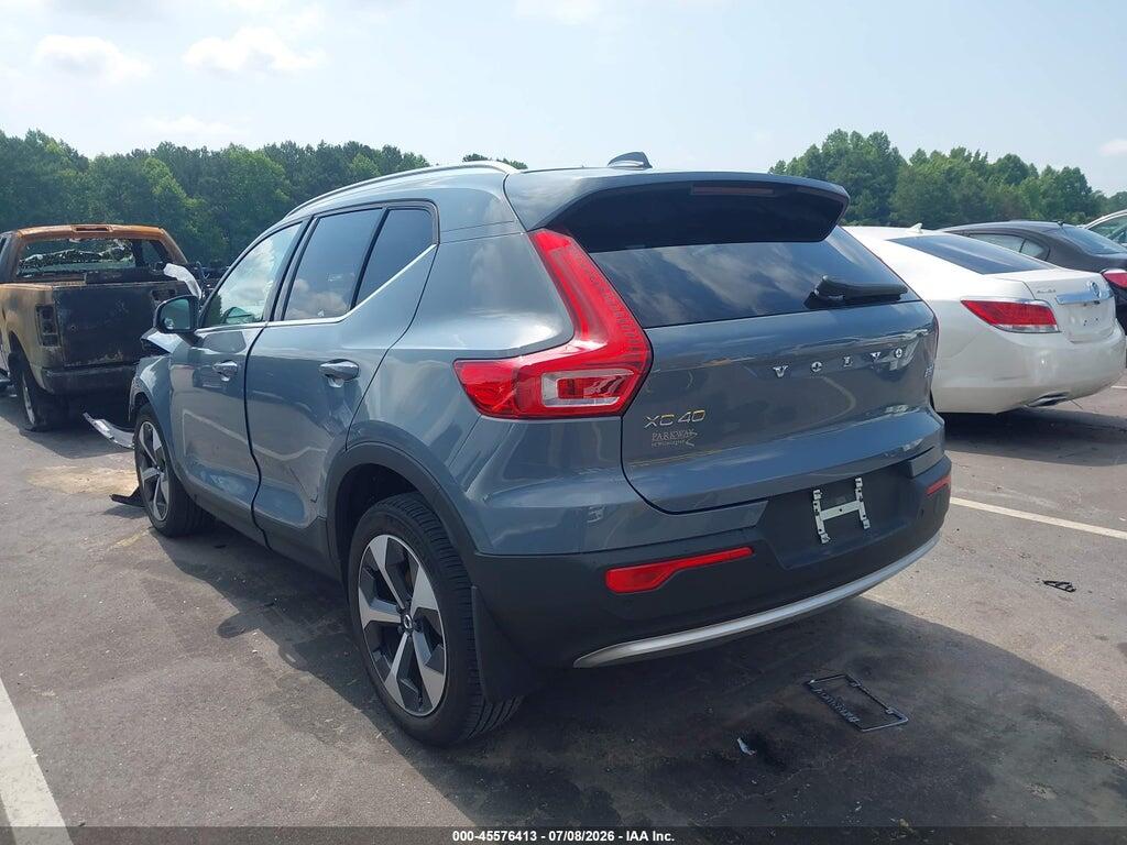 YV4L12UNXP2911251 2023 VOLVO XC40 photo no. 3