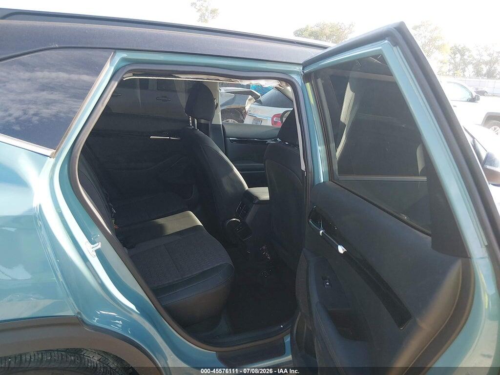KNDEUCAAXR7555609 2024 KIA SELTOS photo no. 8