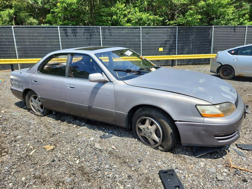 1996 LEXUS ES 300 — Фото 4 из 12