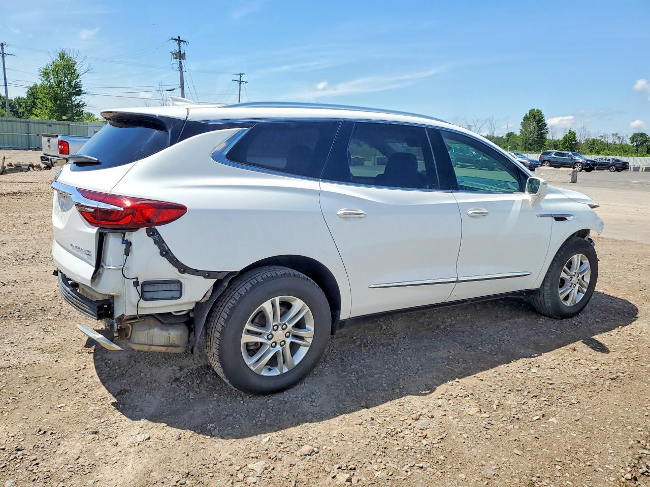 2019 BUICK ENCLAVE ESSENCE — Фото 3 из 14