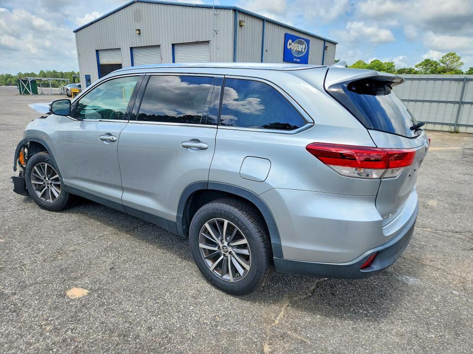 5TDKZRFH4KS552410 2019 TOYOTA HIGHLANDER photo no. 2