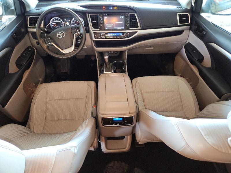 2019 TOYOTA HIGHLANDER LE PLUS — Фото 8 из 13