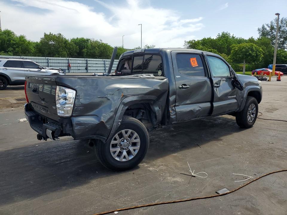2016 TOYOTA TACOMA SR5 V6 — Фото 3 из 12