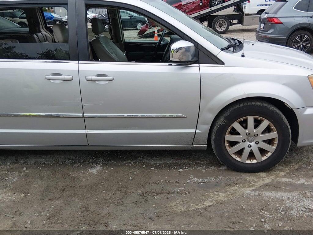 2A4RR8DG3BR779884 2011 CHRYSLER TOWN & COUNTRY photo no. 6
