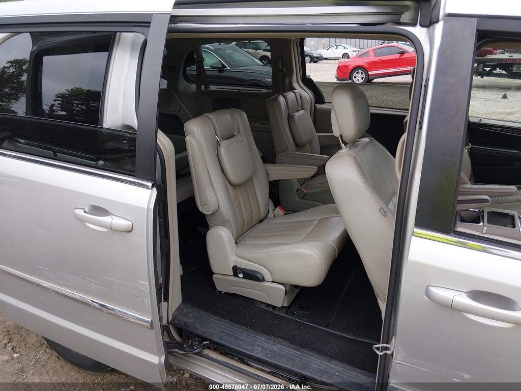 2A4RR8DG3BR779884 2011 CHRYSLER TOWN & COUNTRY photo no. 8