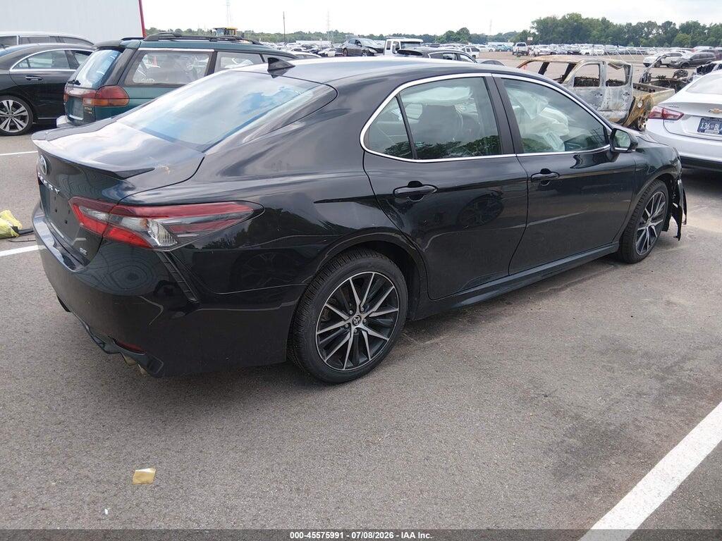 4T1G11AK2NU679458 2022 TOYOTA CAMRY photo no. 4