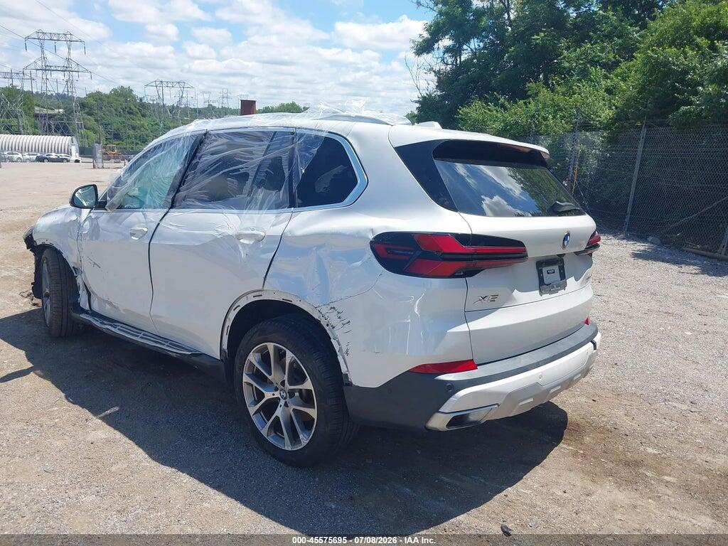 5UX13EU06R9S83479 2024 BMW X5 photo no. 3