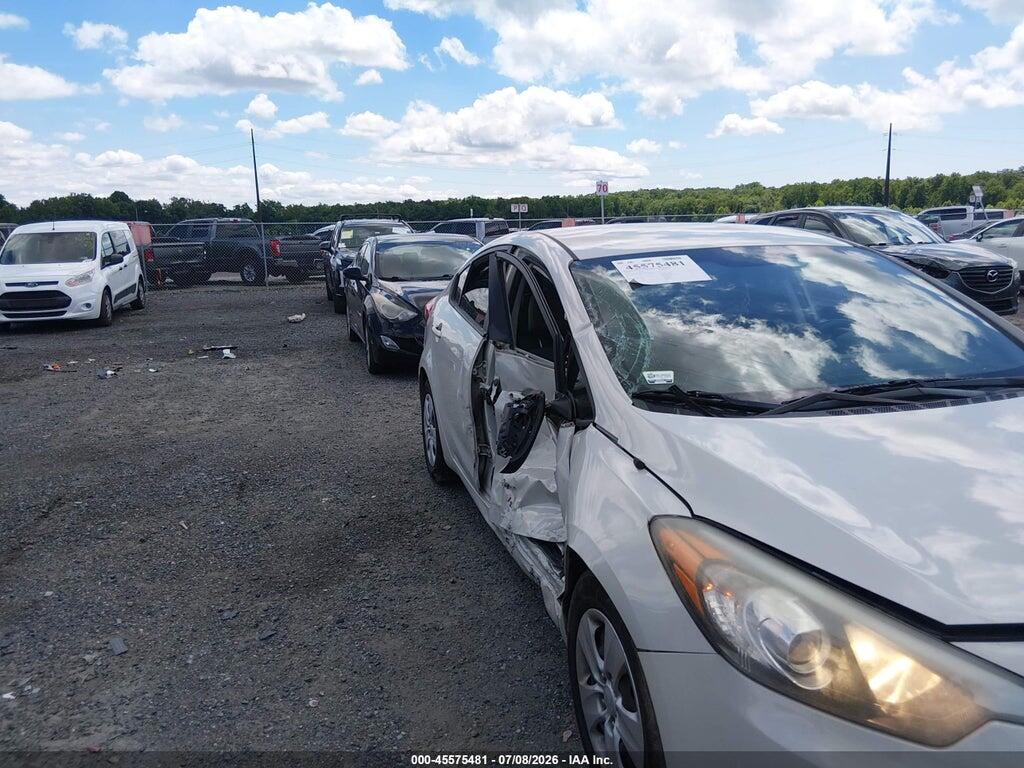 KNAFK4A61F5311640 2015 KIA FORTE photo no. 6