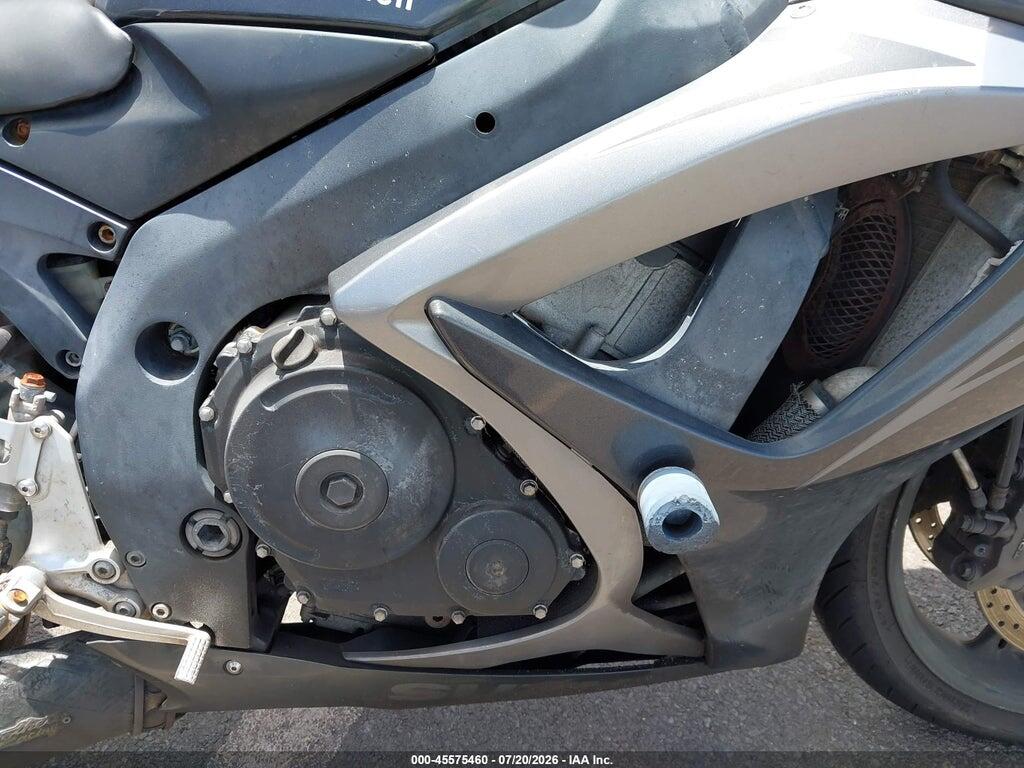 JS1GR7KA572103765 2007 SUZUKI GSX-R750 photo no. 8