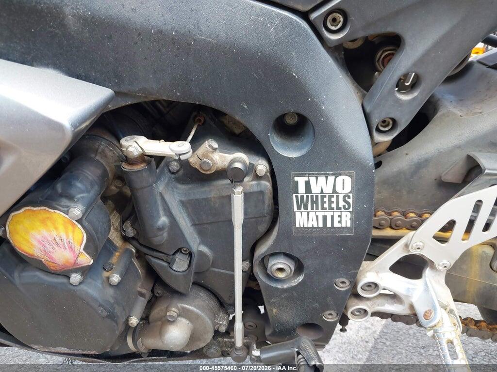JS1GR7KA572103765 2007 SUZUKI GSX-R750 photo no. 9