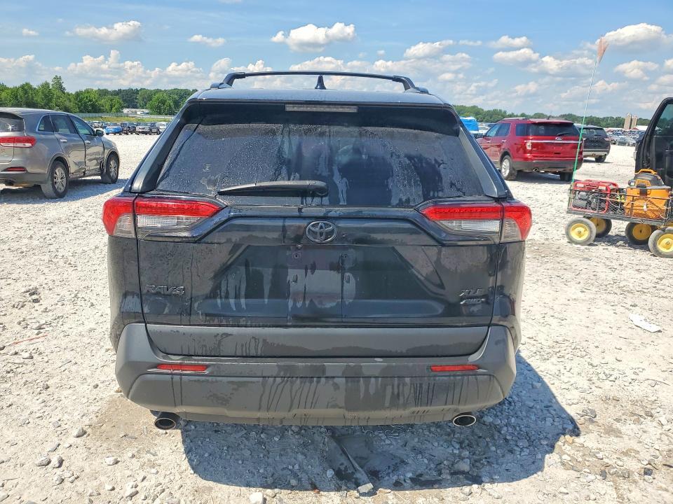 2019 TOYOTA RAV4 XLE — Фото 6 из 13
