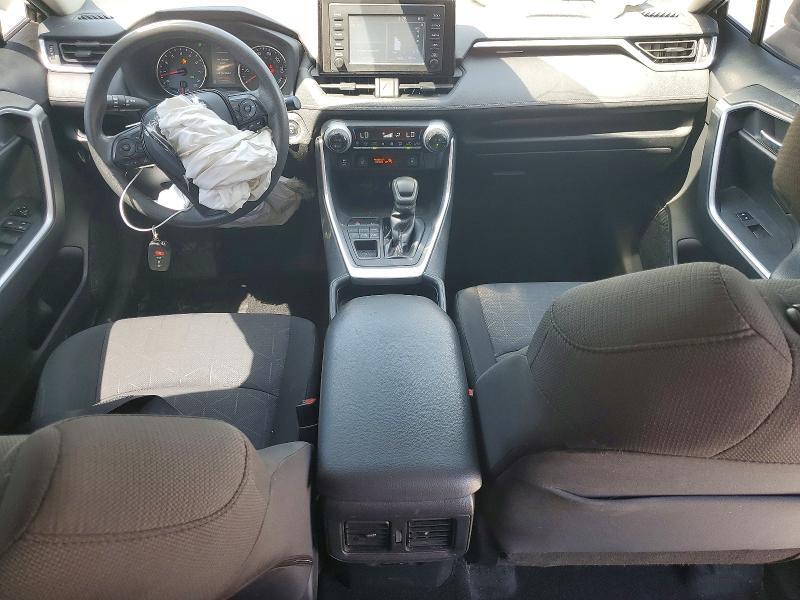 2019 TOYOTA RAV4 XLE — Фото 8 из 13