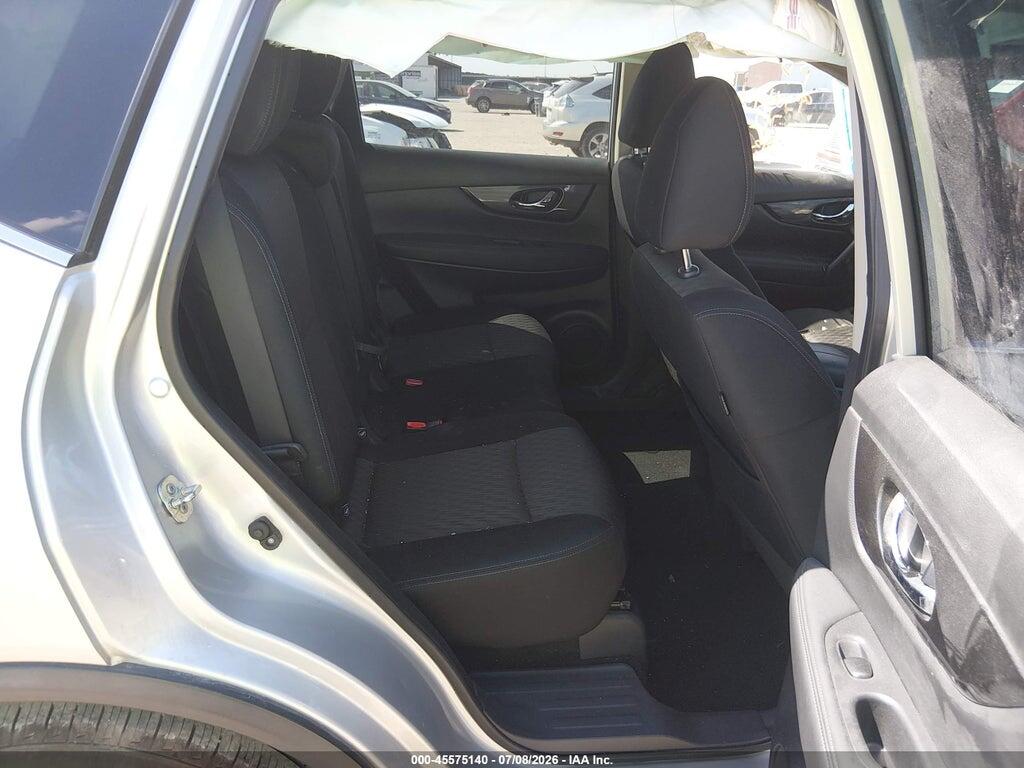 KNMAT2MT1HP593172 2017 NISSAN ROGUE photo no. 8