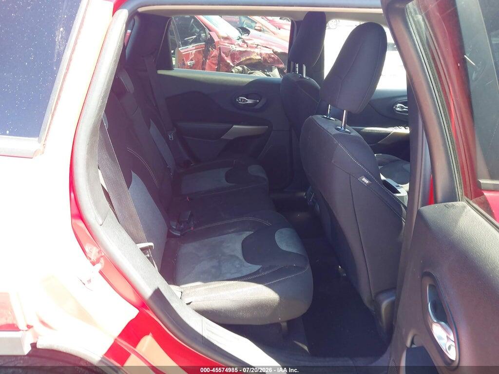 1C4PJLCB4JD620242 2018 JEEP CHEROKEE photo no. 8