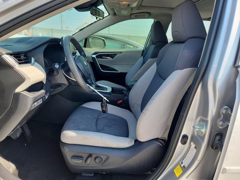 2019 TOYOTA RAV4 XLE — Фото 7 из 13
