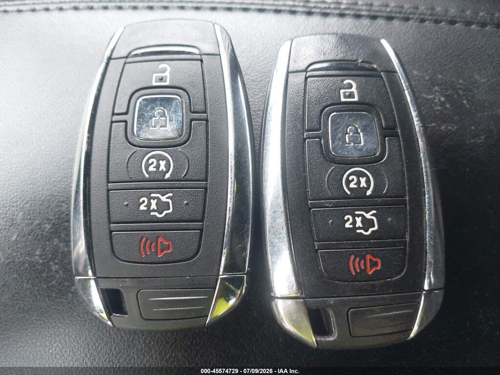 5LMTJ3DH0HUL13557 2017 LINCOLN MKC photo no. 11
