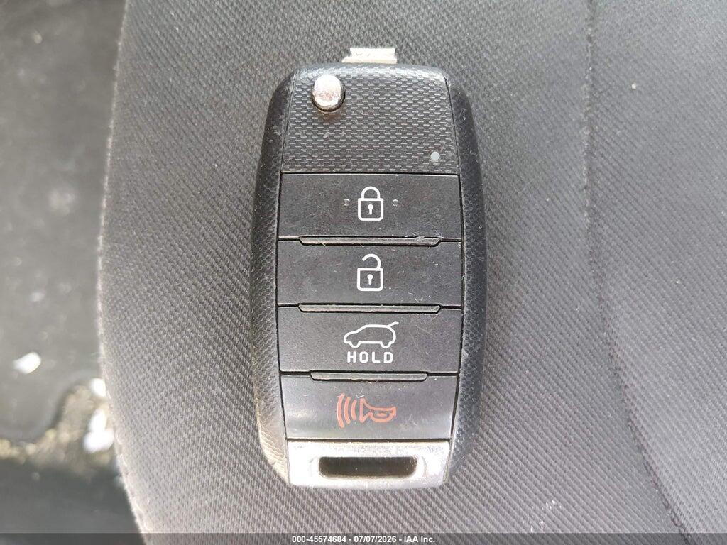 KNDJN2A23G7397769 2016 KIA SOUL photo no. 11