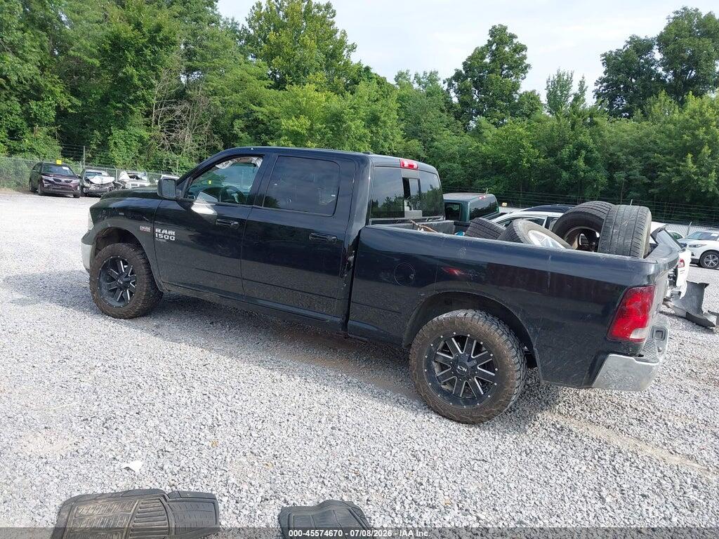 1C6RR7TT2KS695558 2019 RAM 1500 CLASSIC photo no. 3