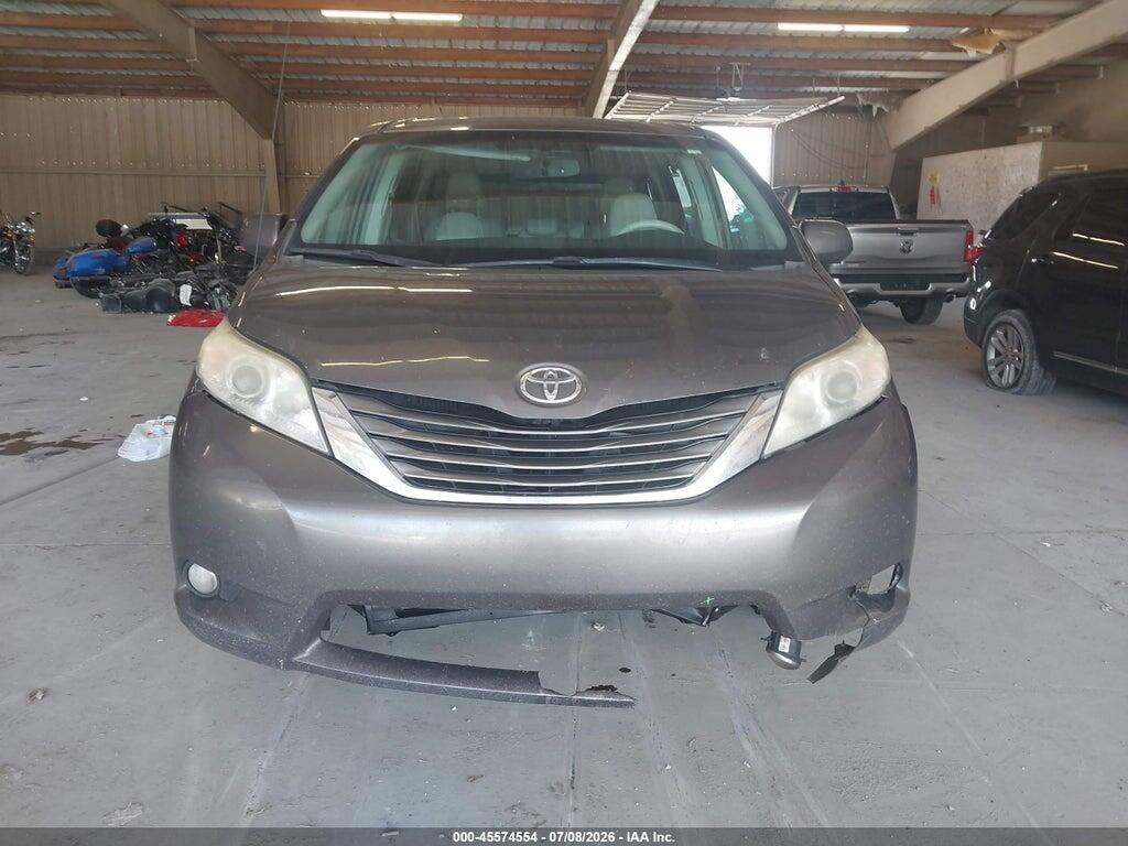 5TDYK3DC6BS007067 2011 TOYOTA SIENNA photo no. 12